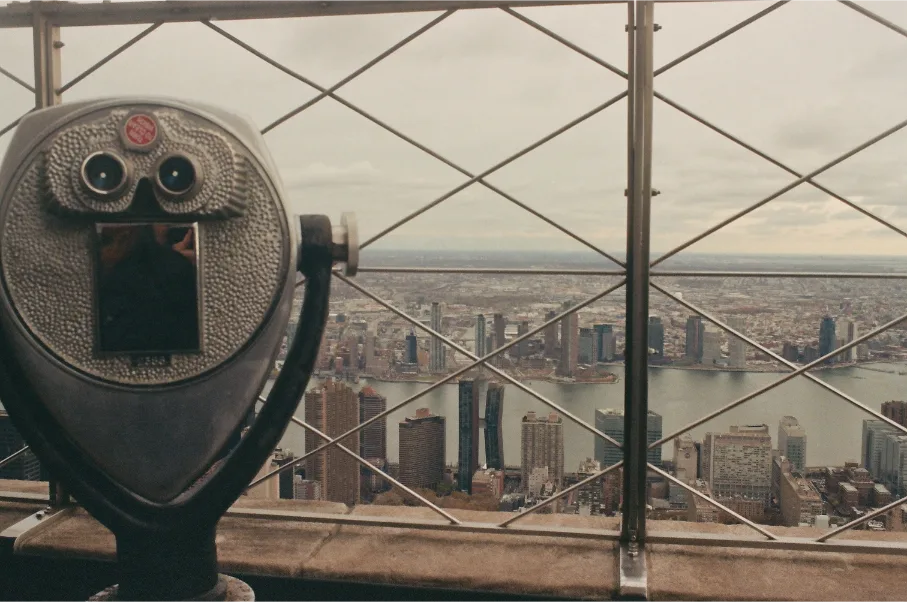 Untitled photograph 1 from “to nyc with love”.