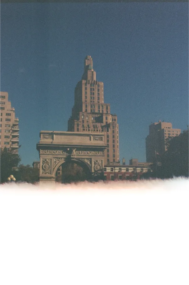 Untitled photograph 10 from “to nyc with love”.